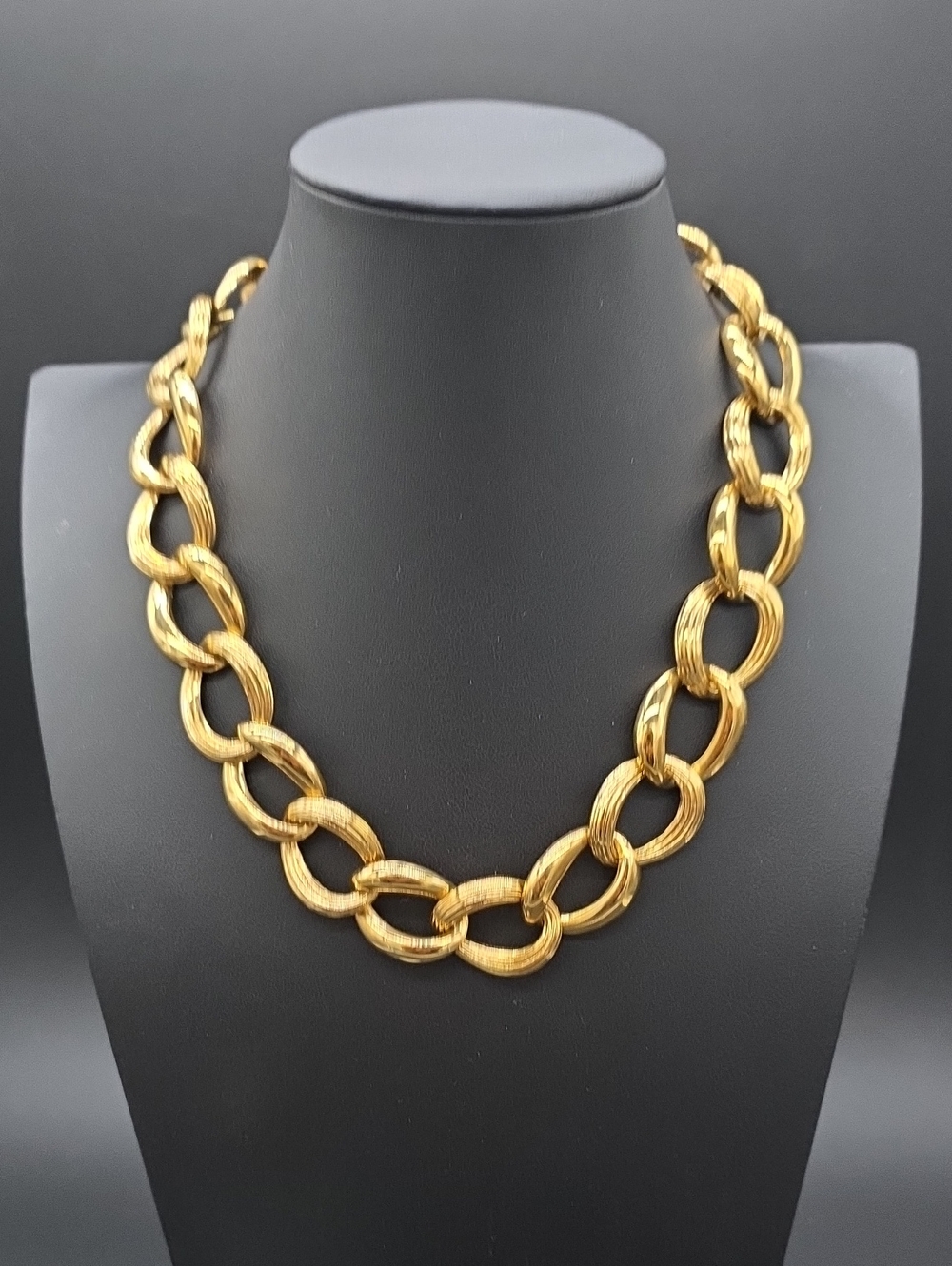 VINTAGE Napier Gold Link Chain Necklace - Elegant Women’s Statement Jewelry